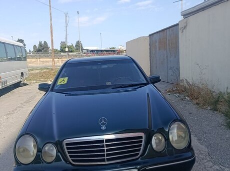 Mercedes E 270 2001
