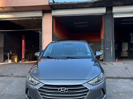 Hyundai Elantra 2016