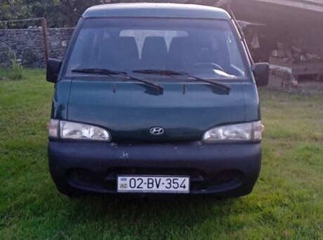 Hyundai H-1 1999