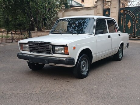 LADA (VAZ) 2107 2010