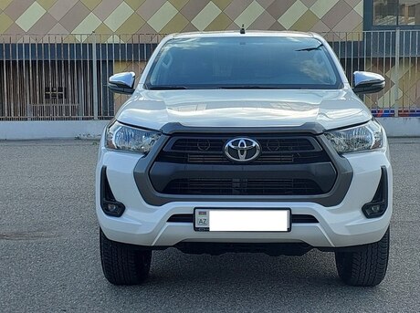 Toyota Hilux 2023