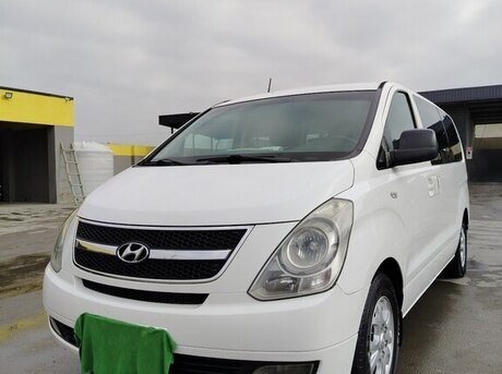 Hyundai H-1 2011