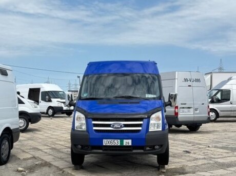 Ford Transit 2011
