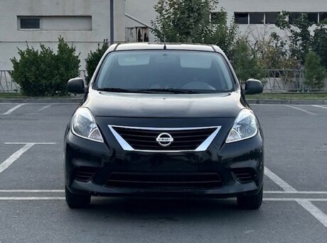 Nissan Sunny 2012