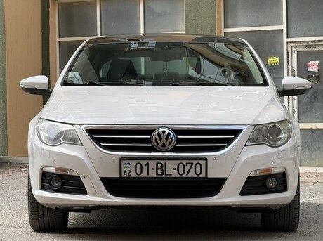 Volkswagen Passat CC 2011