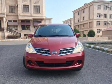 Nissan Tiida 2011