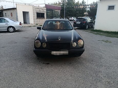 Mercedes E 220 1996