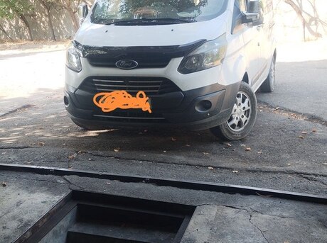 Ford Tourneo Custom 2014