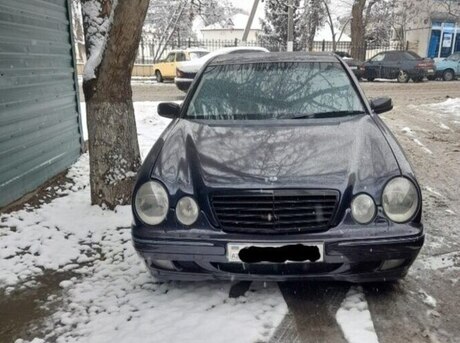 Mercedes E 220 1999
