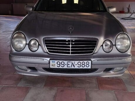 Mercedes E 220 2002