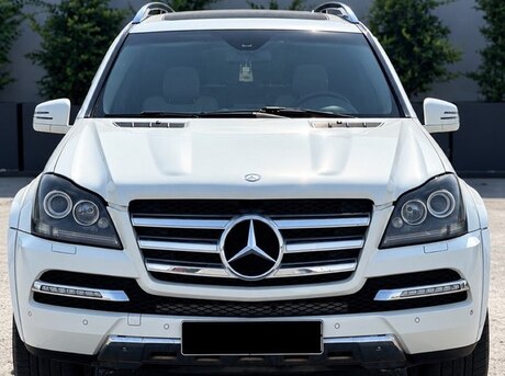 Mercedes GL 500 4MATIC 2011