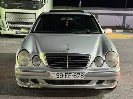 Mercedes E 240 2000
