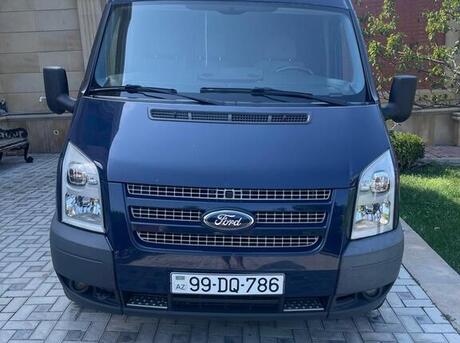 Ford Transit 2011