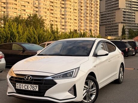 Hyundai Elantra 2019