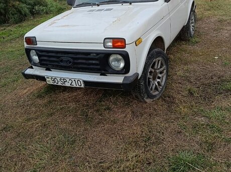 LADA (VAZ) Niva 2001