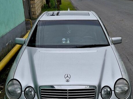 Mercedes E 240 1998