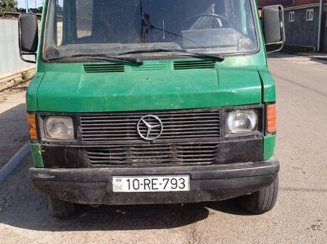 Mercedes 208 D 1993