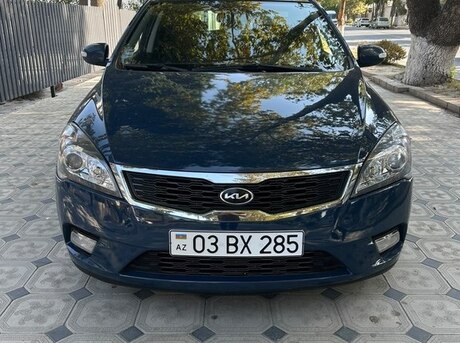Kia  2011