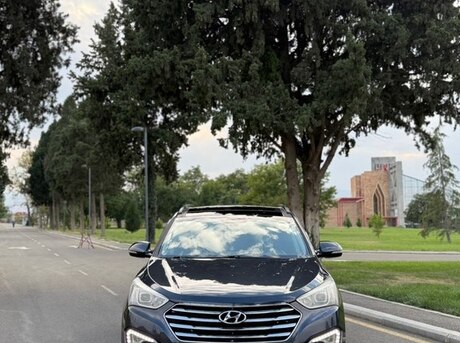 Hyundai Grand Santa Fe 2013
