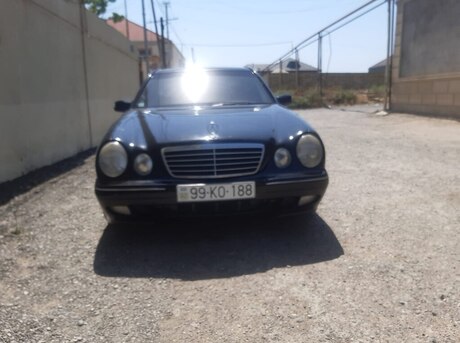 Mercedes E 280 2000