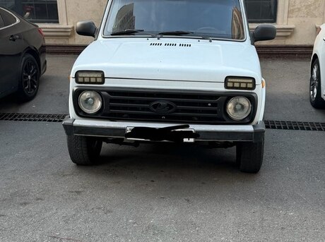 LADA (VAZ) Niva 2006