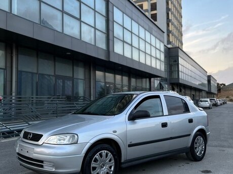 Opel Astra 2005