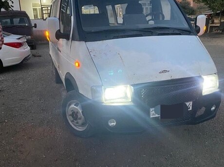 GAZ 2705 1998