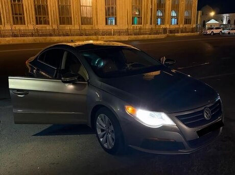 Volkswagen Passat CC 2010