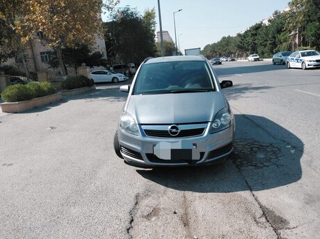 Opel Zafira 2006