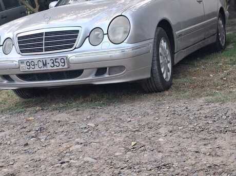 Mercedes E 220 2000