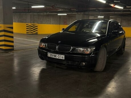 BMW 750 2005