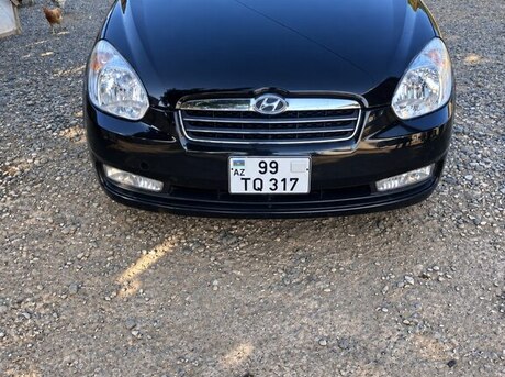 Hyundai Accent 2010