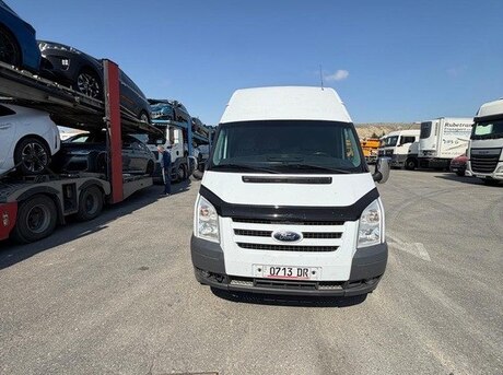 Ford Transit 2011