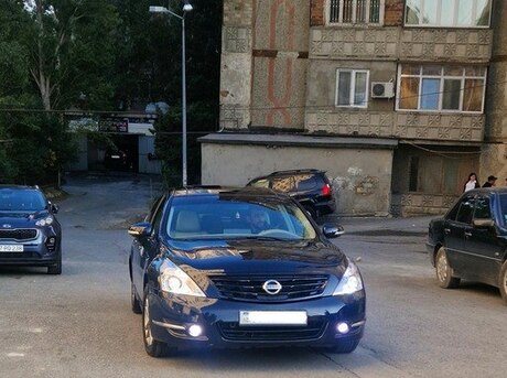 Nissan Teana 2010