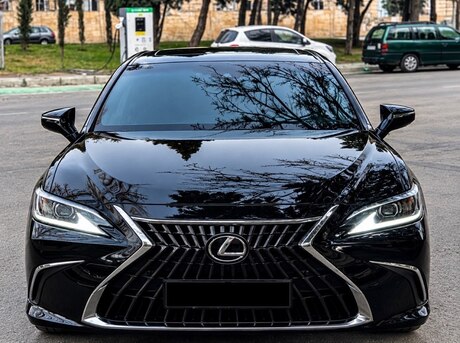 Lexus ES 300h 2024