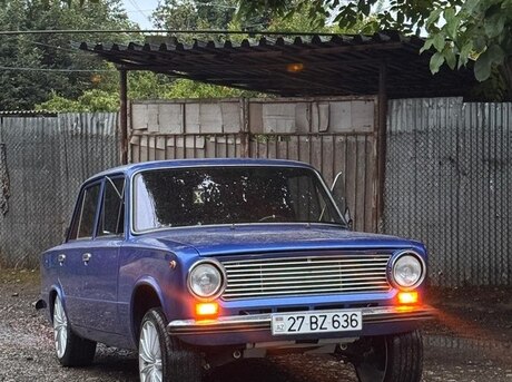 LADA (VAZ) 21011 1987