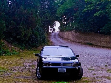 Volkswagen Golf 2000