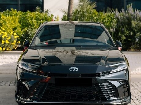Toyota Camry 2025