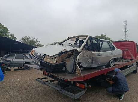 LADA (VAZ) 21099 2004