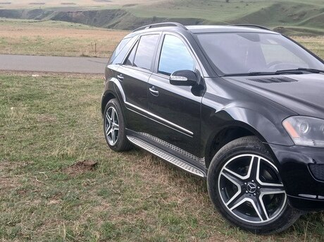 Mercedes  2005