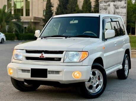 Mitsubishi Pajero io 1998