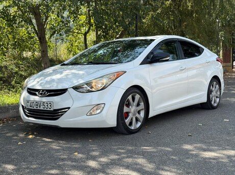 Hyundai Elantra 2012