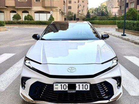 Toyota Camry 2025