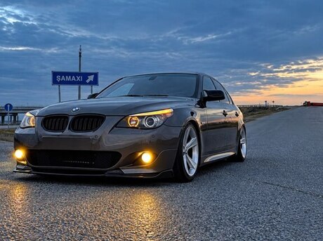 BMW 530 2003
