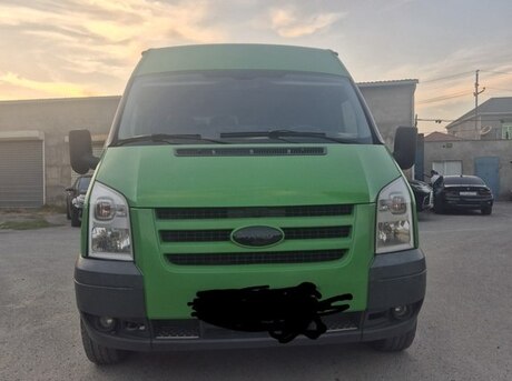 Ford Transit 2011