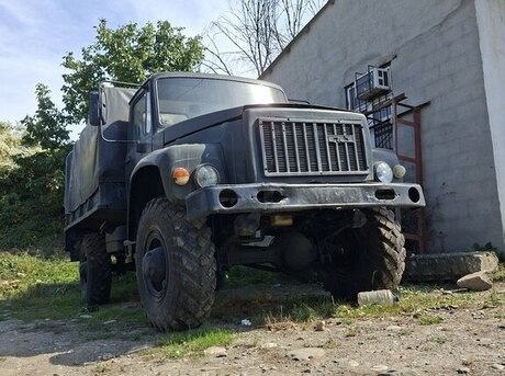 GAZ 3308 2004