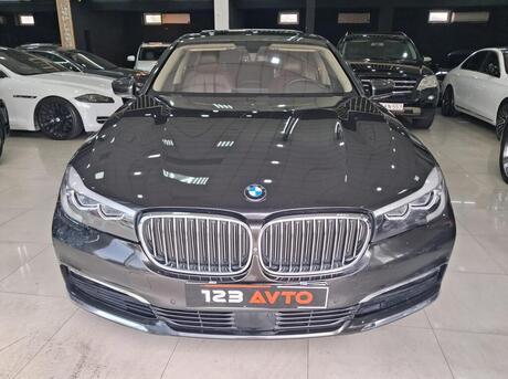 BMW 730 2017