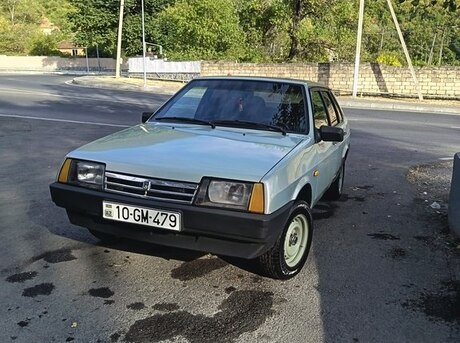 LADA (VAZ) 21099 2000