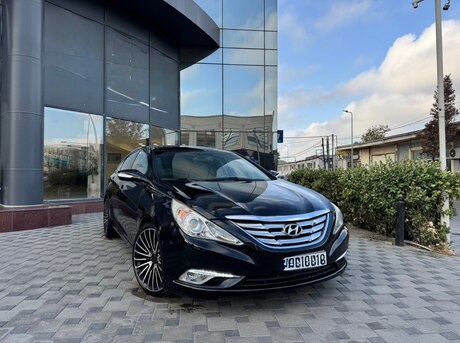 Hyundai Sonata 2011