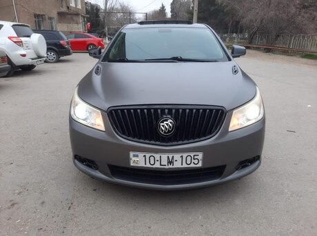 Buick  2010